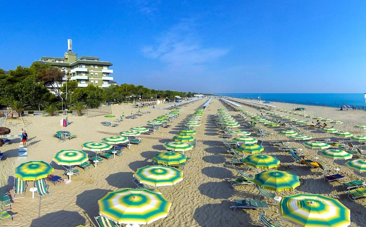 Hotel Smeraldo Giulianova Dış mekan fotoğraf
